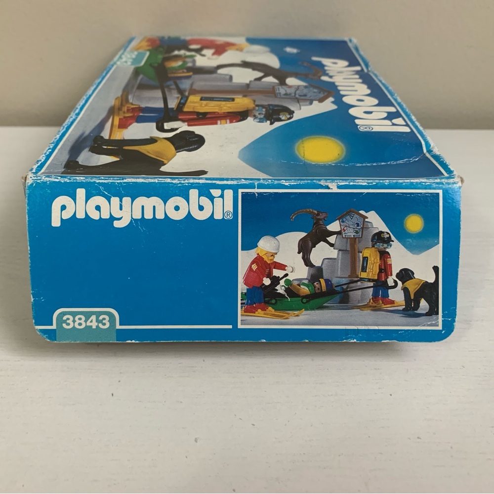 Vintage Playmobil 3843 Rescue Ski Patrol Open Box *Rare* - Picture 10 of 14